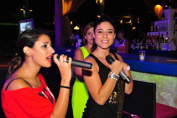 Karaoke Battles at Edde Sands